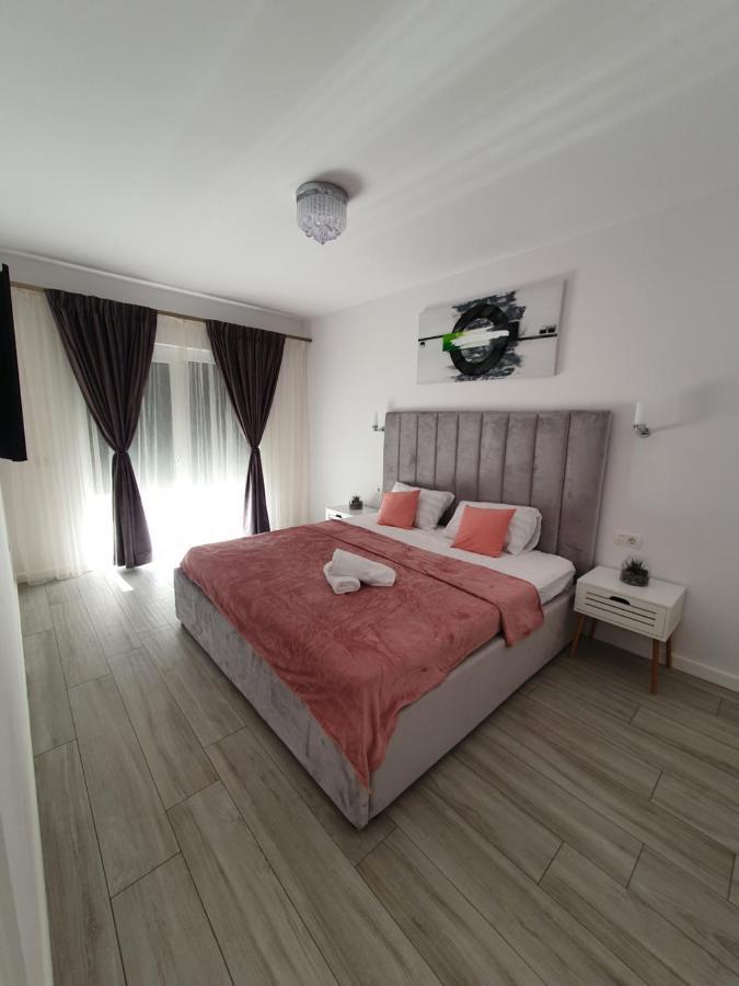 Ale House Apartman Nagyvárad Kültér fotó